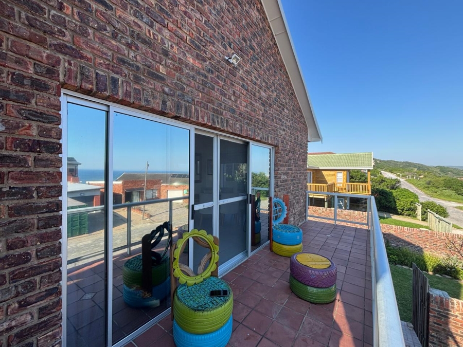 3 Bedroom Property for Sale in Blue Horizon Bay Eastern Cape